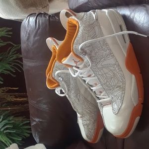 Michael jordan 2005 Two 3 sneakers